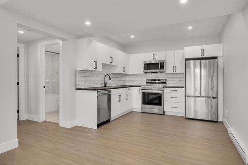 1054 Oak Barrel Place, West Kelowna, BC - Indoor Photo Showing Kitchen With Upgraded Kitchen