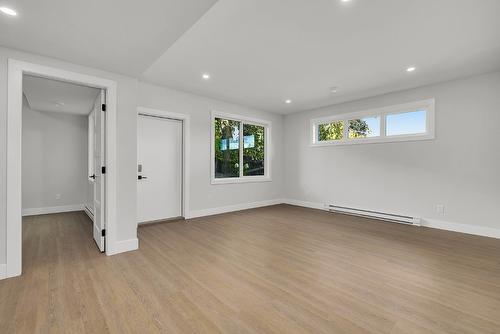 1054 Oak Barrel Place, West Kelowna, BC - Indoor Photo Showing Other Room