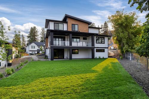 1054 Oak Barrel Place, West Kelowna, BC - Outdoor With Facade