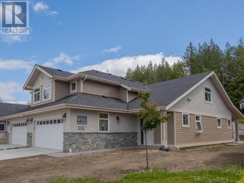 4064 Saturna Ave, Powell River, BC - Outdoor