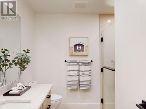 4064 Saturna Ave, Powell River, BC - Indoor Photo Showing Bathroom