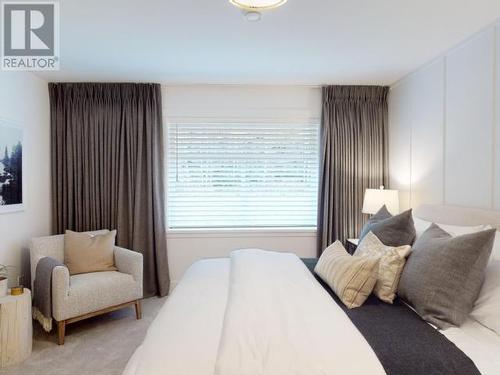 4064 Saturna Ave, Powell River, BC - Indoor Photo Showing Bedroom