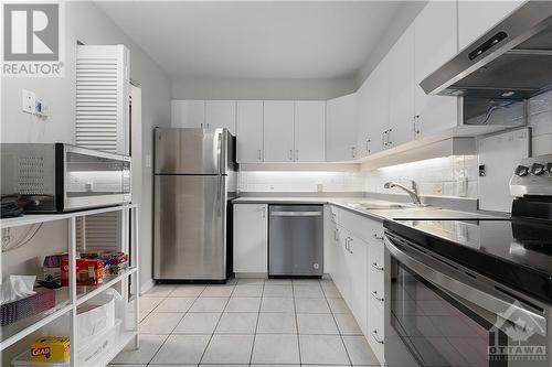 151 Bay Street Unit#303, Ottawa, ON - Indoor Photo Showing Kitchen With Stainless Steel Kitchen