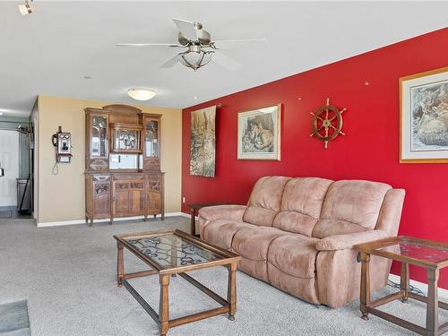 312-350 Island Hwy South, Campbell River, BC - Indoor Photo Showing Living Room