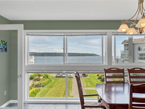 312-350 Island Hwy South, Campbell River, BC - Indoor Photo Showing Dining Room