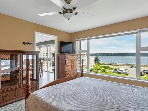 312-350 Island Hwy South, Campbell River, BC - Indoor Photo Showing Bedroom