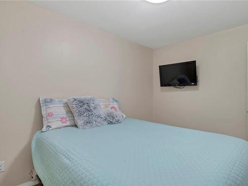 312-350 Island Hwy South, Campbell River, BC - Indoor Photo Showing Bedroom