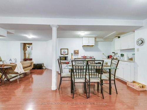 972 Winterton Way, Mississauga, ON - Indoor Photo Showing Dining Room