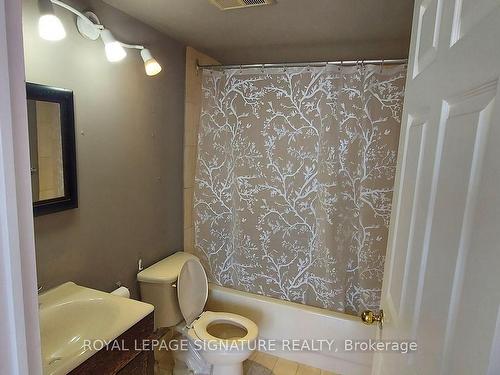 1709-265 Enfield Pl, Mississauga, ON - Indoor Photo Showing Bathroom