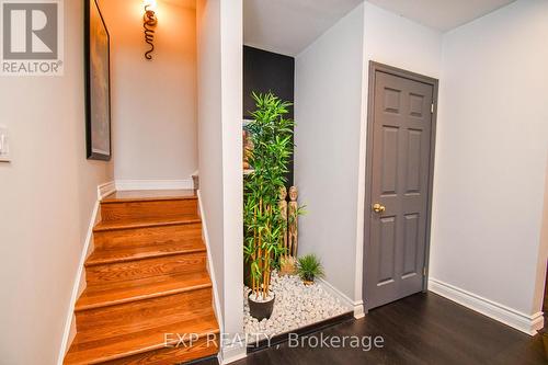 17 Highland Drive, Oro-Medonte (Horseshoe Valley), ON - Indoor Photo Showing Other Room