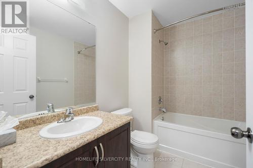 7573 Cottonwood Drive, Niagara Falls, ON - Indoor Photo Showing Bathroom