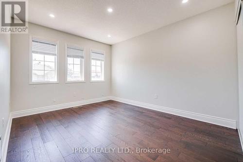 387 Bussel Crescent, Milton, ON - Indoor Photo Showing Other Room