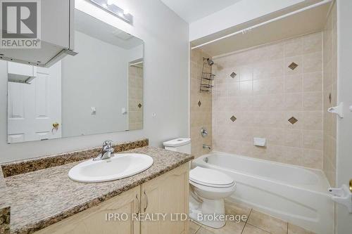 387 Bussel Crescent, Milton, ON - Indoor Photo Showing Bathroom
