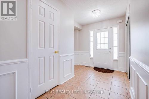 387 Bussel Crescent, Milton, ON - Indoor Photo Showing Other Room