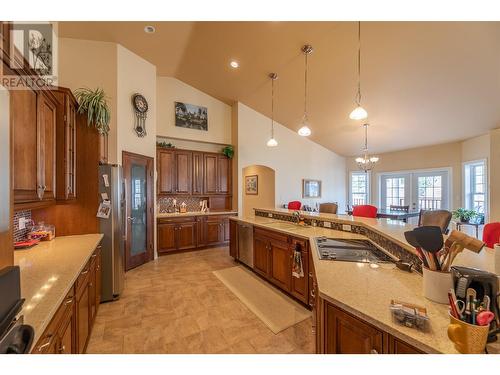 3210 / 3208 Cory Road Lot# C, Keremeos, BC - Indoor Photo Showing Kitchen With Upgraded Kitchen