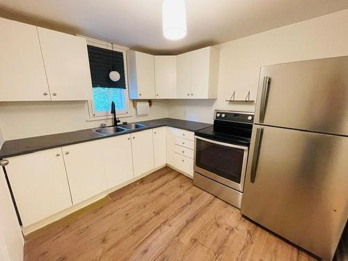 Kitchen - 2895  - 2897 Route Harwood, Saint-Lazare, QC - Indoor Photo Showing Kitchen With Double Sink