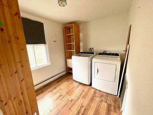 Salle de lavage - 2895  - 2897 Route Harwood, Saint-Lazare, QC - Indoor Photo Showing Laundry Room