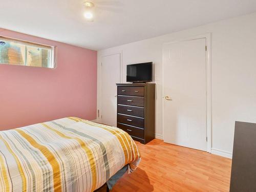 Chambre Ã Â coucher - 5247 Rue Belmont, Longueuil (Saint-Hubert), QC - Indoor Photo Showing Bedroom