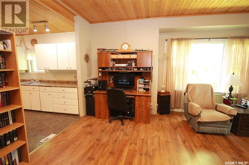 407 2Nd Street E, Wilkie, SK - Indoor Photo Showing Other Room