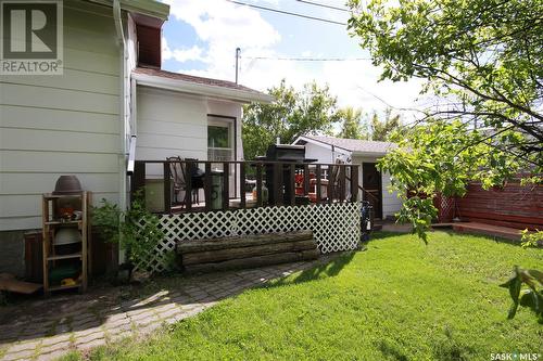 407 2Nd Street E, Wilkie, SK - Outdoor With Deck Patio Veranda With Exterior