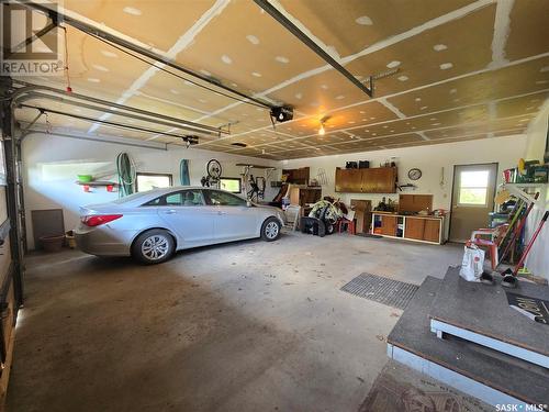 100 Lundy Place, Stoughton, SK - Indoor Photo Showing Garage