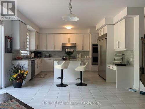 23 Whitton Drive, Brantford, ON - Indoor Photo Showing Kitchen With Stainless Steel Kitchen