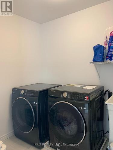 23 Whitton Drive, Brantford, ON - Indoor Photo Showing Laundry Room