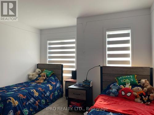 23 Whitton Drive, Brantford, ON - Indoor Photo Showing Bedroom