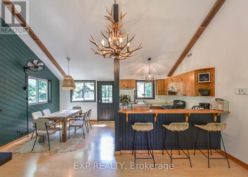 245 Musquash Road, Gravenhurst, ON - Indoor Photo Showing Dining Room