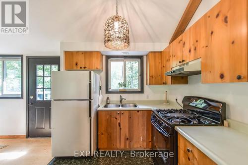 245 Musquash Road, Gravenhurst, ON - Indoor Photo Showing Kitchen With Double Sink