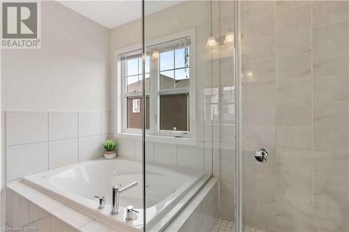 181 West Oak Trail, Kitchener, ON - Indoor Photo Showing Bathroom