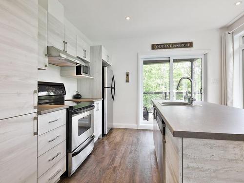 Cuisine - 29 Rue Oak, Bolton-Est, QC - Indoor Photo Showing Kitchen