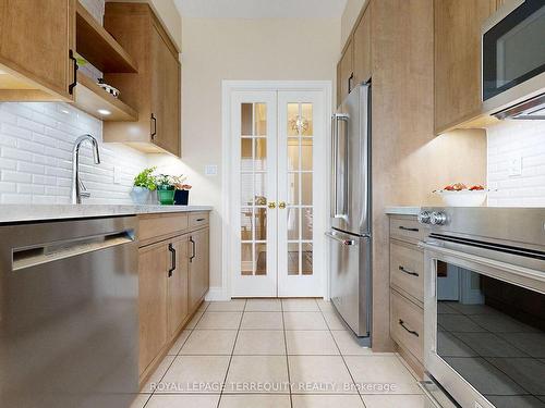 1201-2 Aberfoyle Cres, Toronto, ON - Indoor Photo Showing Kitchen