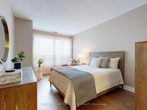 1201-2 Aberfoyle Cres, Toronto, ON - Indoor Photo Showing Bedroom