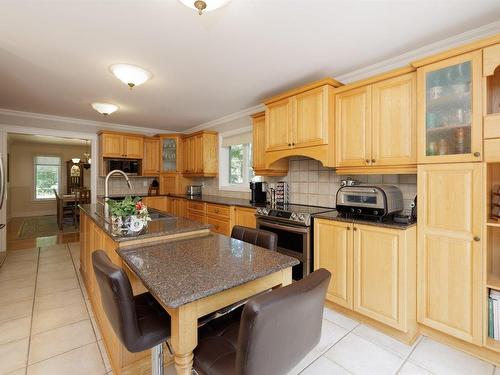 Kitchen - 2066 Place De L'Armurier, Saint-Lazare, QC - Indoor Photo Showing Kitchen