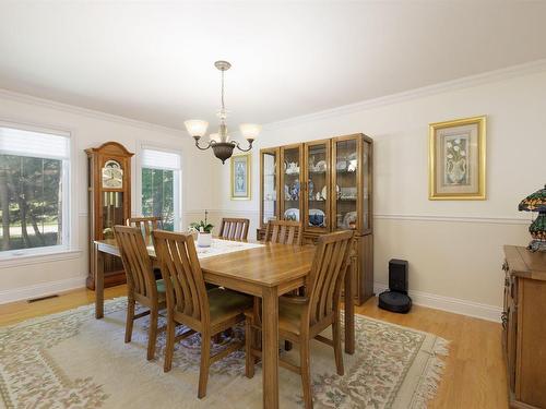 Dining room - 2066 Place De L'Armurier, Saint-Lazare, QC - Indoor Photo Showing Dining Room