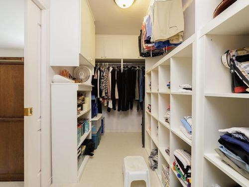 2066 Place De L'Armurier, Saint-Lazare, QC - Indoor With Storage