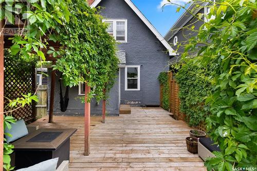 3411 Mccallum Avenue, Regina, SK - Outdoor With Exterior