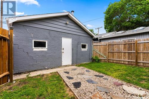 3411 Mccallum Avenue, Regina, SK - Outdoor