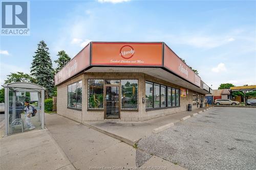 1705 Wyandotte Street West, Windsor, ON 