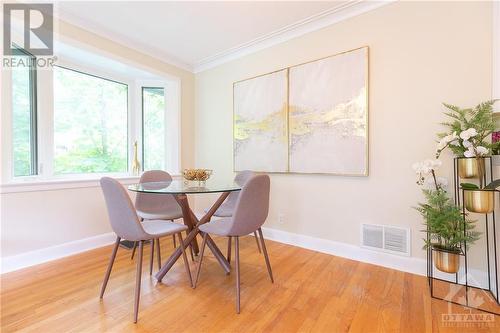 566 Athlone Avenue S, Ottawa, ON - Indoor Photo Showing Dining Room