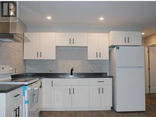 98 Shearstown Road, Bay Roberts, NL - Indoor Photo Showing Kitchen