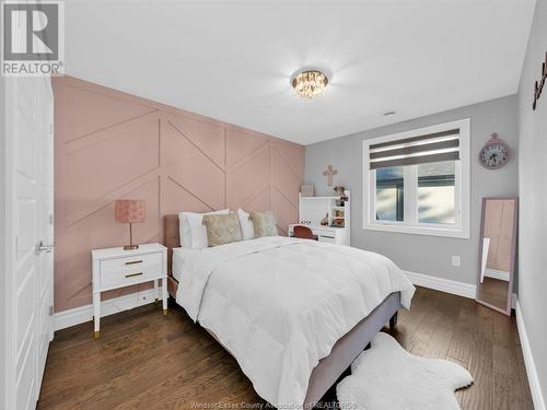 1077 Chateau Avenue, Windsor, ON - Indoor Photo Showing Bedroom