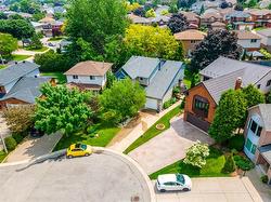 10 MONTEBELLO Court  Hamilton, ON L9B 2G8