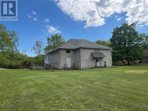 84 East West Road, Pelee Island, ON - Outdoor