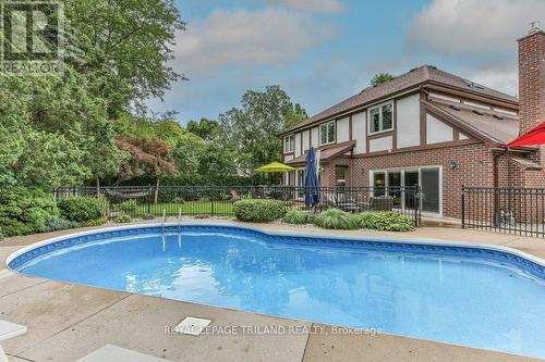 384 Grangeover Avenue, London, ON - Outdoor With In Ground Pool