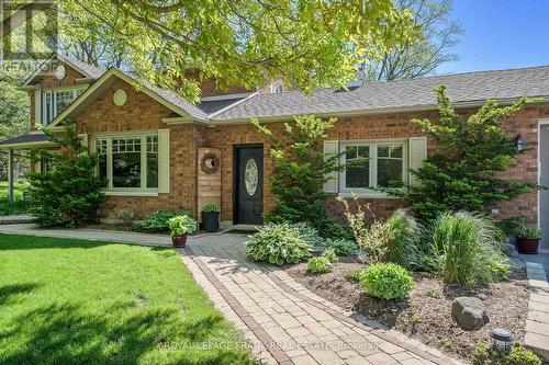 9 Gary Court, Clarington, ON - Outdoor