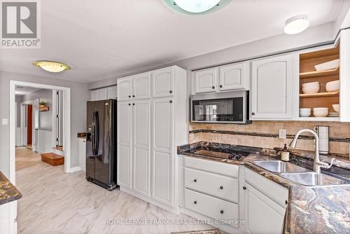 9 Gary Court, Clarington, ON - Indoor Photo Showing Kitchen With Double Sink