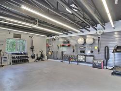 Garage - 