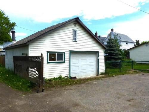 331 Pacific Avenue, Thunder Bay, ON - Outdoor With Exterior